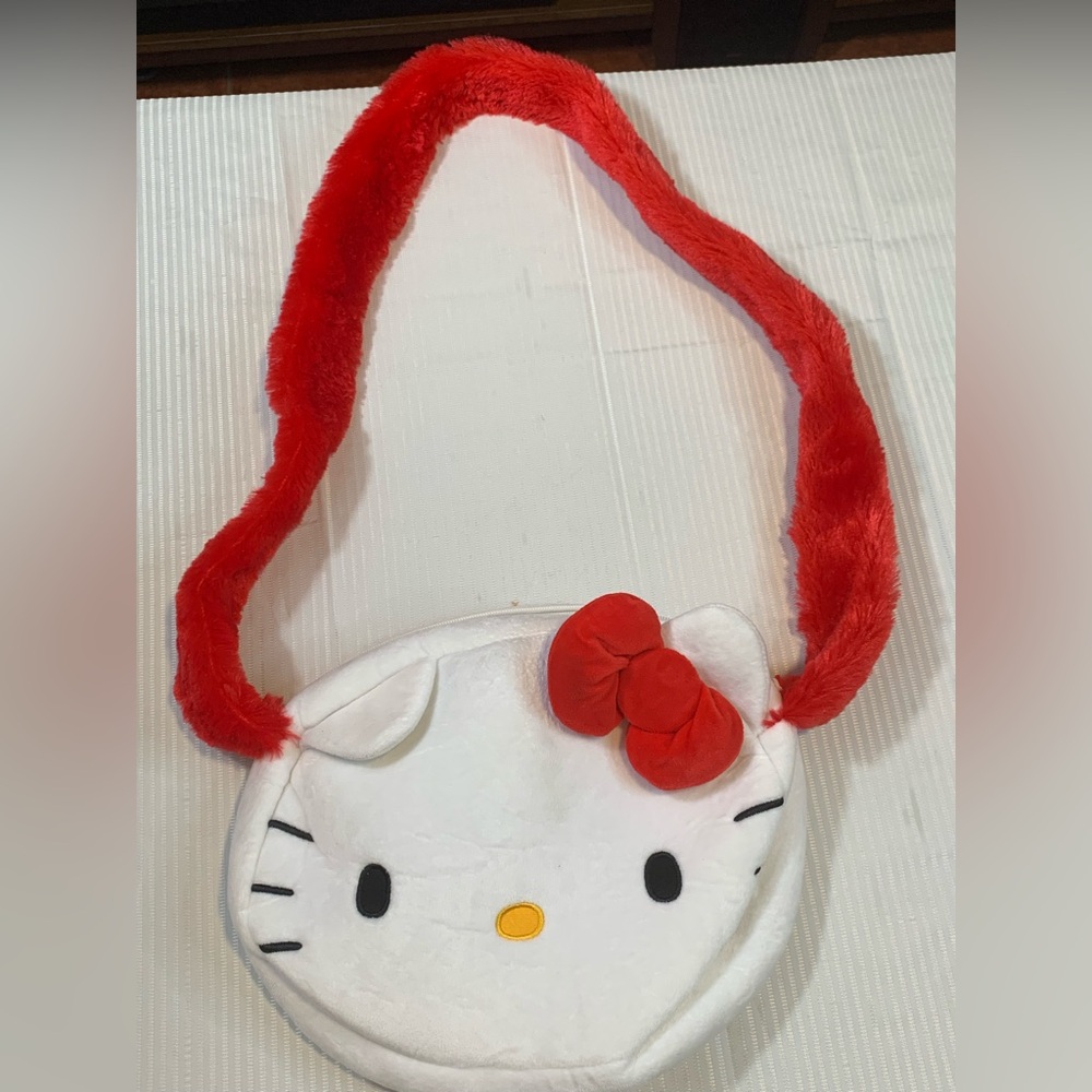 Hello Kitty 12" Large Shoulder Bag, Red String Plush Crossbody Bag. NWOT